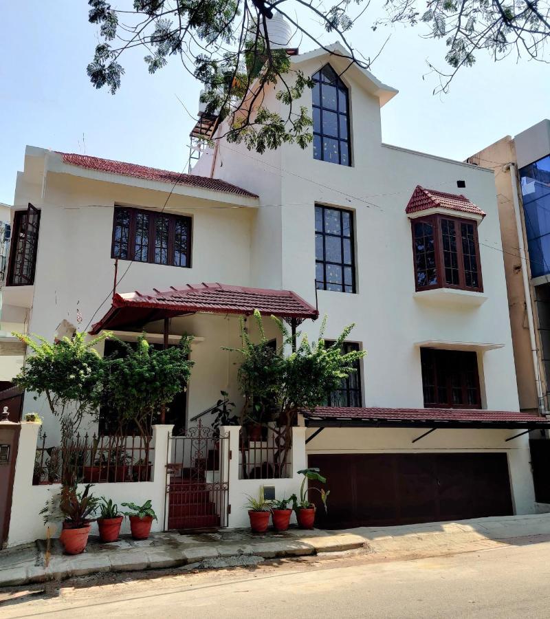 The Rustic Manor - Homestay Bangalore Exterior photo